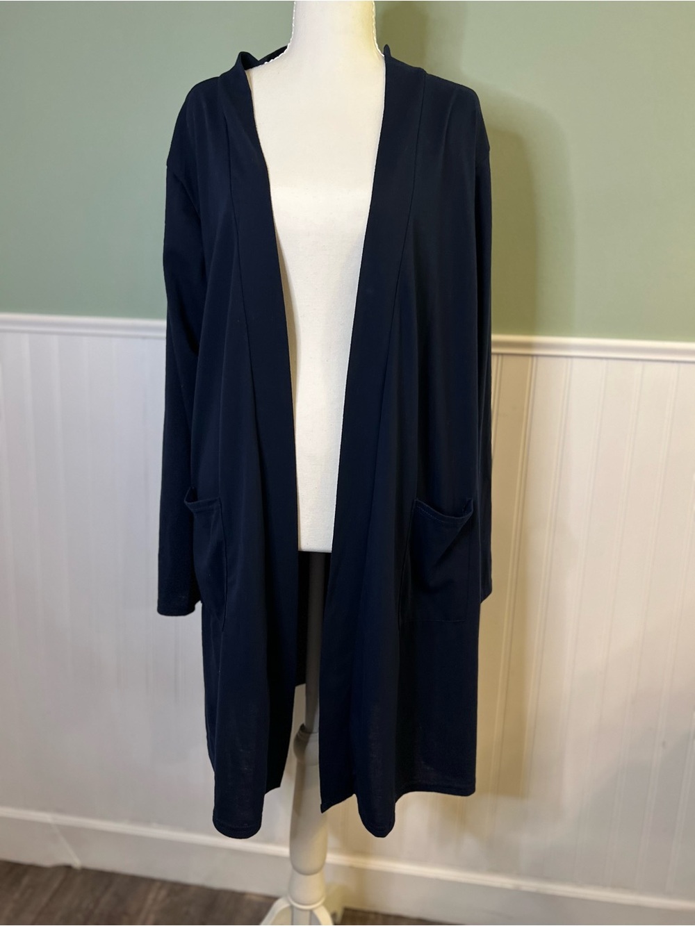 Open-Front Navy Longline Cardigan with Pockets. Size XXL